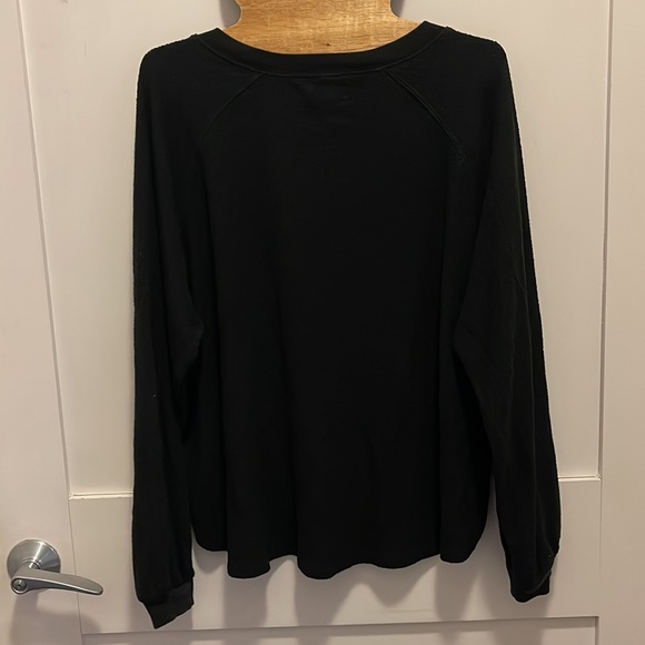 URBAN OUTFITTERS - Slouchy V-Neck Sweatshirt - Picture 4 of 4